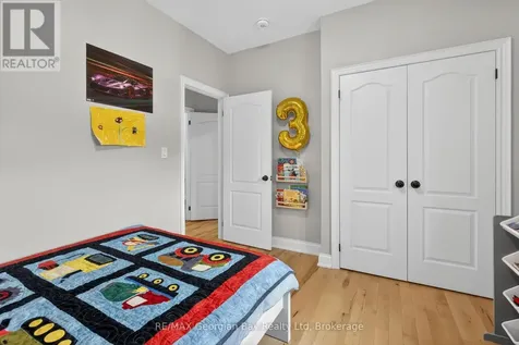 73 Polish Avenue Penetanguishene ON L9M 1W8