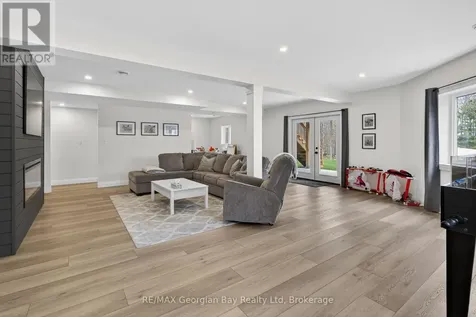 73 Polish Avenue Penetanguishene ON L9M 1W8