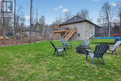 73 Polish Avenue Penetanguishene ON L9M 1W8