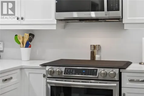 2512 Parkview Drive Unit# G20 Azilda ON P0M 1B0