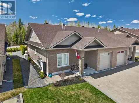 2512 Parkview Drive Unit# G20 Azilda ON P0M 1B0