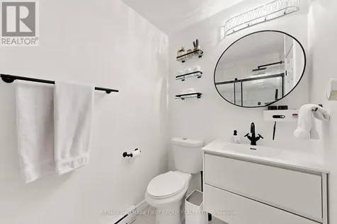 1100 Oxford Street Oshawa (lakeview) ON L1J 6G4