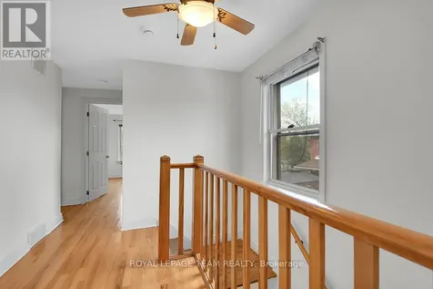 1104 Apolydor Avenue Ottawa ON K1H 8B2