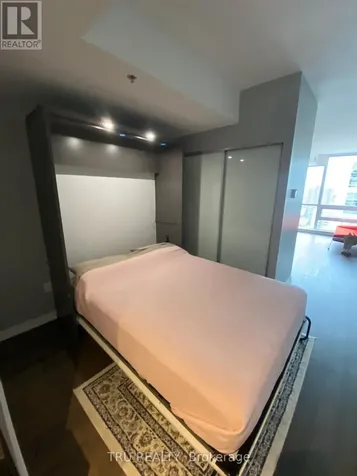199 Slater Street Ottawa ON K1P 0C8