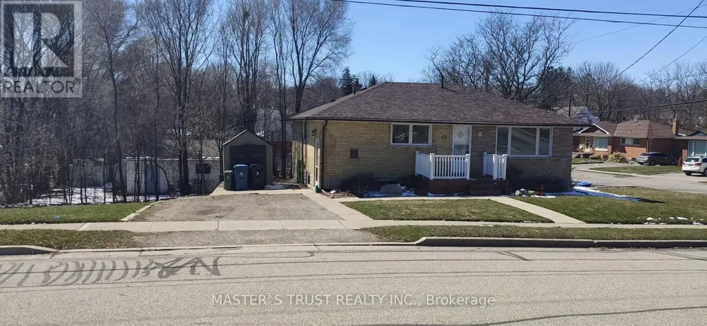 30 William Street Guelph (st. George's) ON N1E 5C9