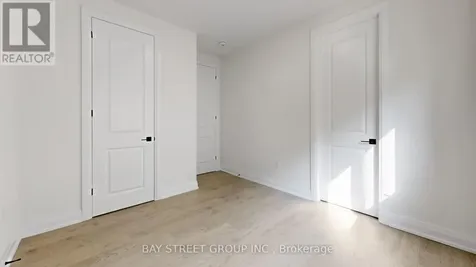 97 Halldorson Avenue Aurora ON L4G 0C5
