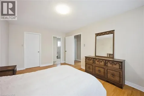 37 Moffatt Avenue Brampton ON L6Y 2L6