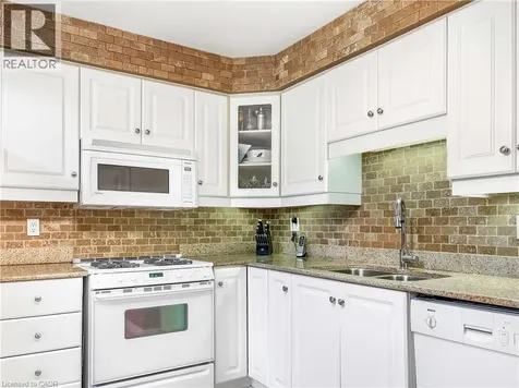 47 Dynasty Avenue Stoney Creek ON L8G 4Z5