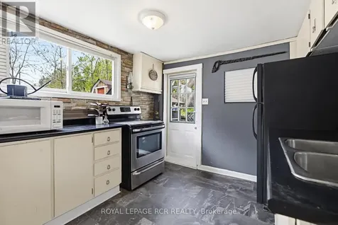 13 Old Pavilion Road Caledon ON L7C 3J8