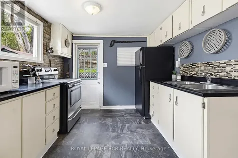 13 Old Pavilion Road Caledon ON L7C 3J8