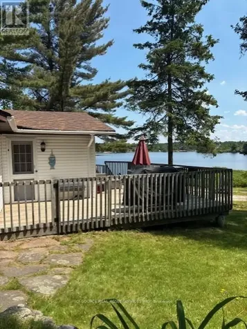 42 West Ham Lake Road Killarney ON P0M 1A0