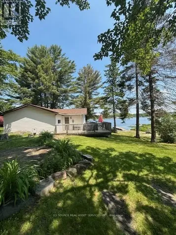 42 West Ham Lake Road Killarney ON P0M 1A0