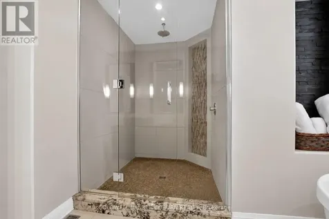 211 Jensen Court Ottawa ON K0A 1L0