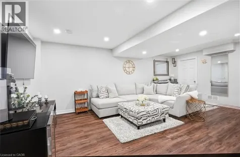 84 Periwinkle Drive Stoney Creek ON L0R 1P0