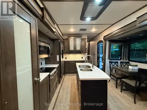 2920 Old Penetanguishene Road Springwater ON L0L 1P0