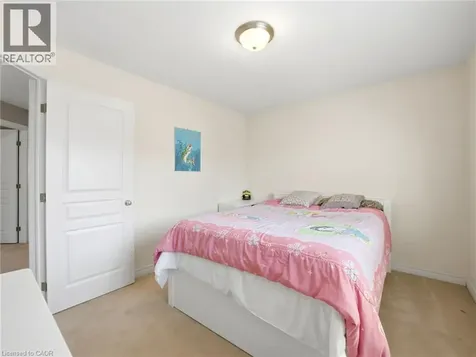 98 Willow Lane Grimsby ON L3M 5P7