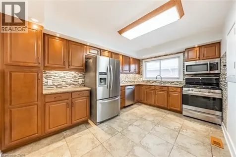 172 Fennell Avenue East Hamilton ON L9A 1S3