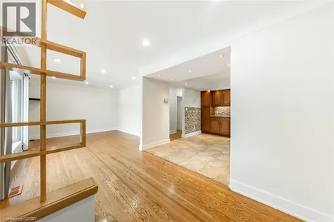 172 Fennell Avenue East Hamilton ON L9A 1S3