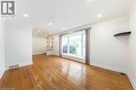 172 Fennell Avenue East Hamilton ON L9A 1S3