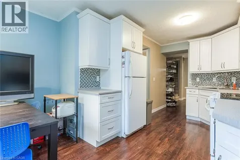 121 University Avenue East Waterloo ON N2J 4J1