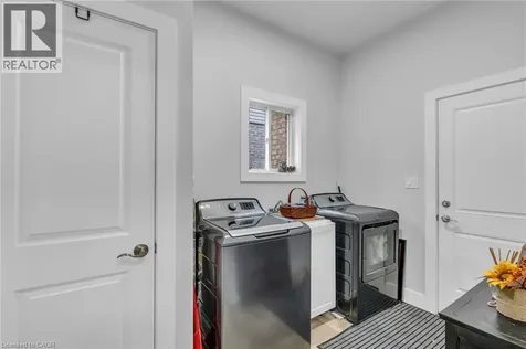 2195 Ironwood Road London ON N6K 0H2
