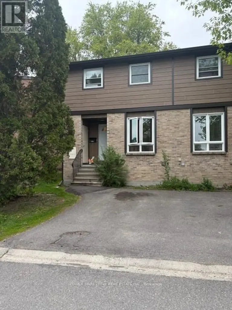 1731 Trappist Lane Ottawa ON K1C 1X7
