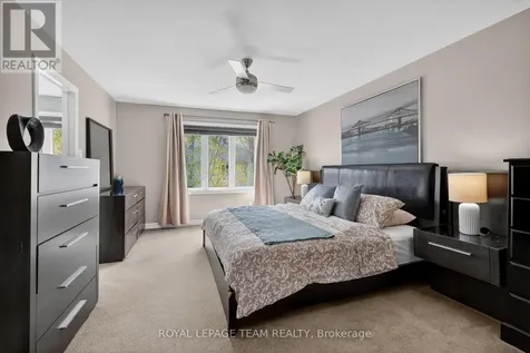 860 White Alder Avenue Ottawa ON K1T 0H1