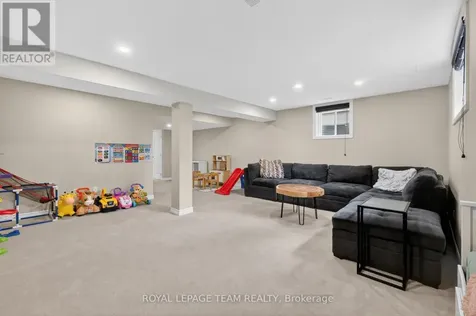 860 White Alder Avenue Ottawa ON K1T 0H1