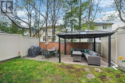 860 White Alder Avenue Ottawa ON K1T 0H1