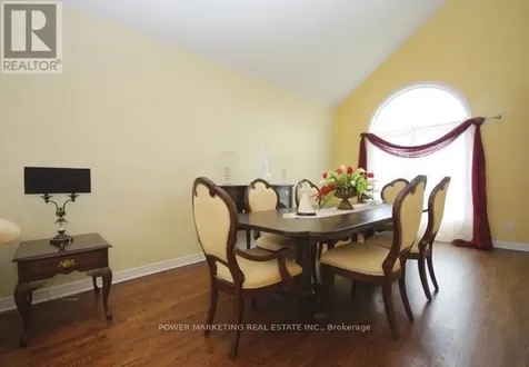154 Finn Court Ottawa ON K1V 2C8