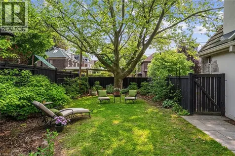2 Oak Knoll Drive Hamilton ON L8S 4C3