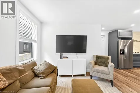 255 Macnab Street Dundas ON L9H 2K4