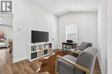 255 Macnab Street Dundas ON L9H 2K4