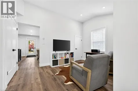 255 Macnab Street Dundas ON L9H 2K4