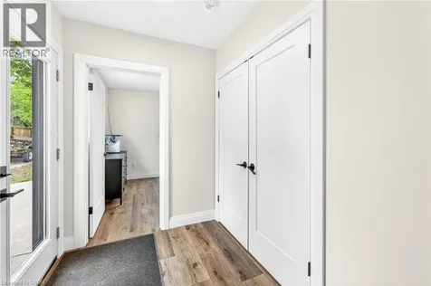 255 Macnab Street Dundas ON L9H 2K4