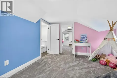 255 Macnab Street Dundas ON L9H 2K4