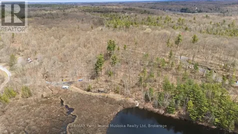 25 Lake Ridge Road Mcdougall ON P2A 2W9