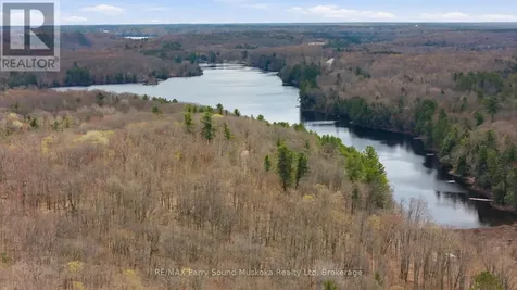 25 Lake Ridge Road Mcdougall ON P2A 2W9