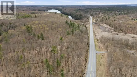 25 Lake Ridge Road Mcdougall ON P2A 2W9