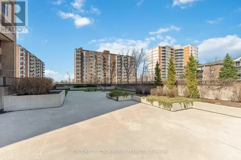 505 505 St Laurent Boulevard Ottawa ON K1K 3X4