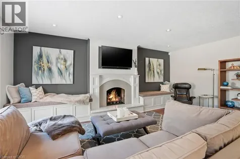 1765 Featherston Court Mississauga ON L5L 3E2