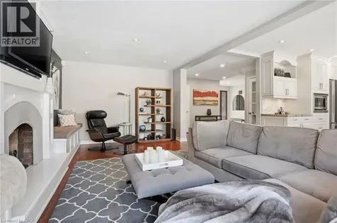 1765 Featherston Court Mississauga ON L5L 3E2