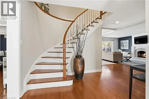 1765 Featherston Court Mississauga ON L5L 3E2