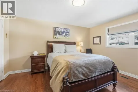 1765 Featherston Court Mississauga ON L5L 3E2