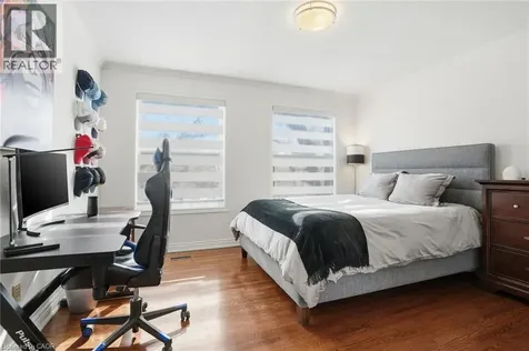 1765 Featherston Court Mississauga ON L5L 3E2