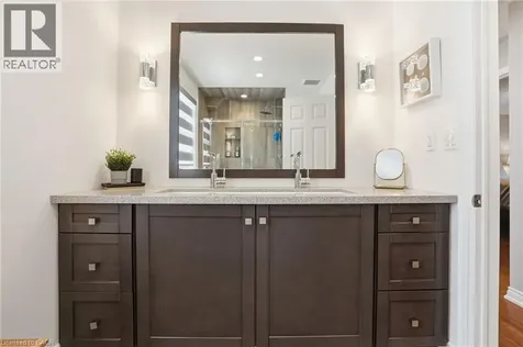 1765 Featherston Court Mississauga ON L5L 3E2