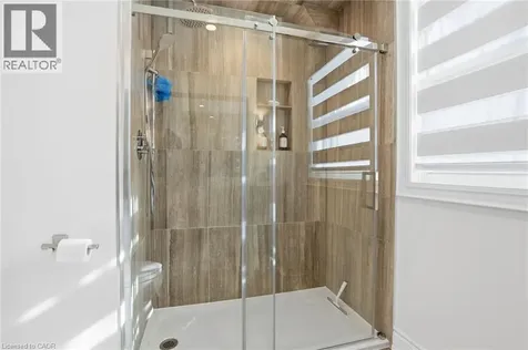 1765 Featherston Court Mississauga ON L5L 3E2