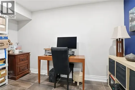 1765 Featherston Court Mississauga ON L5L 3E2
