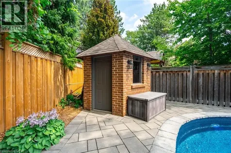 1765 Featherston Court Mississauga ON L5L 3E2