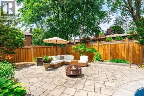 1765 Featherston Court Mississauga ON L5L 3E2
